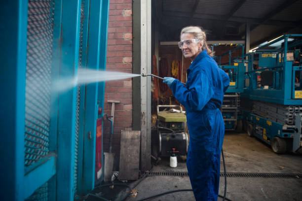 Best Commercial Pressure Washing  in Youngstown, OH