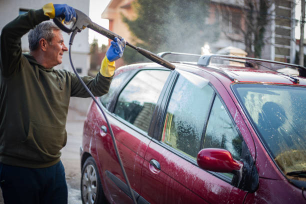 Best Roof Power Washing Services  in Youngstown, OH